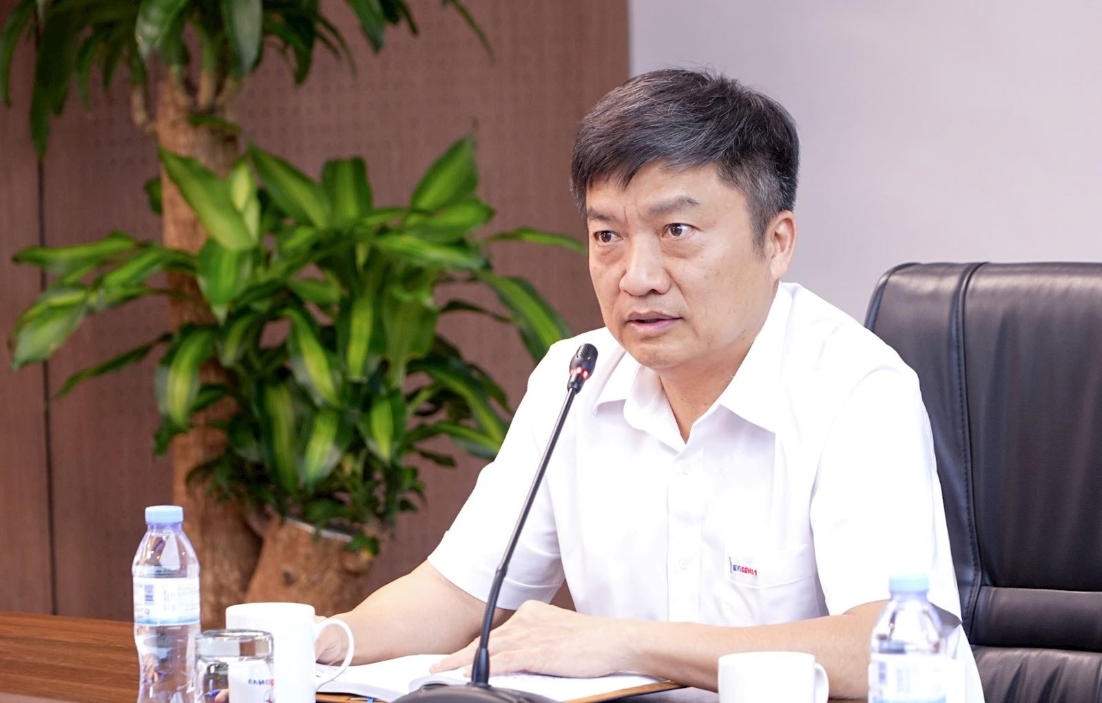Chủ tịch Hội đồng thành viên EVNGENCO1 Nguyễn Tiến Khoa ghi nhận và biểu dương những kết quả nổi bật mà các đơn vị đạt được trong 5 tháng đầu năm 2026 Chủ tịch Hội đồng thành viên EVNGENCO1 Nguyễn Tiến Khoa ghi nhận và biểu dương những kết quả nổi bật mà các đơn vị đạt được trong 5 tháng đầu năm 2026