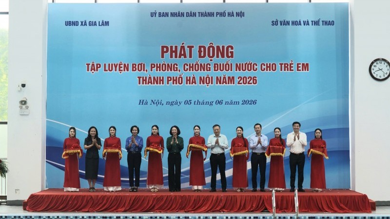 Hà Nội phát động tập luyện bơi, tăng kỹ năng phòng chống đuối nước cho trẻ em