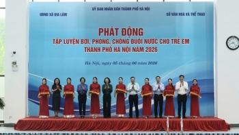 Hà Nội phát động tập luyện bơi, tăng kỹ năng phòng chống đuối nước cho trẻ em