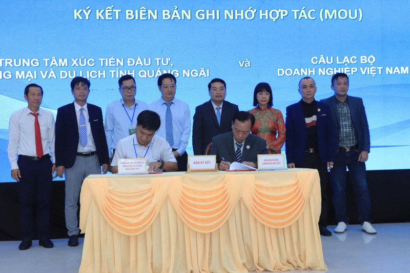 Kết nối giao thương biên giới Việt Nam - Campuchia - Lào: Thúc đẩy thương mại xanh và chuyển đổi số Kết nối giao thương biên giới Việt Nam - Campuchia - Lào: Thúc đẩy thương mại xanh và chuyển đổi số