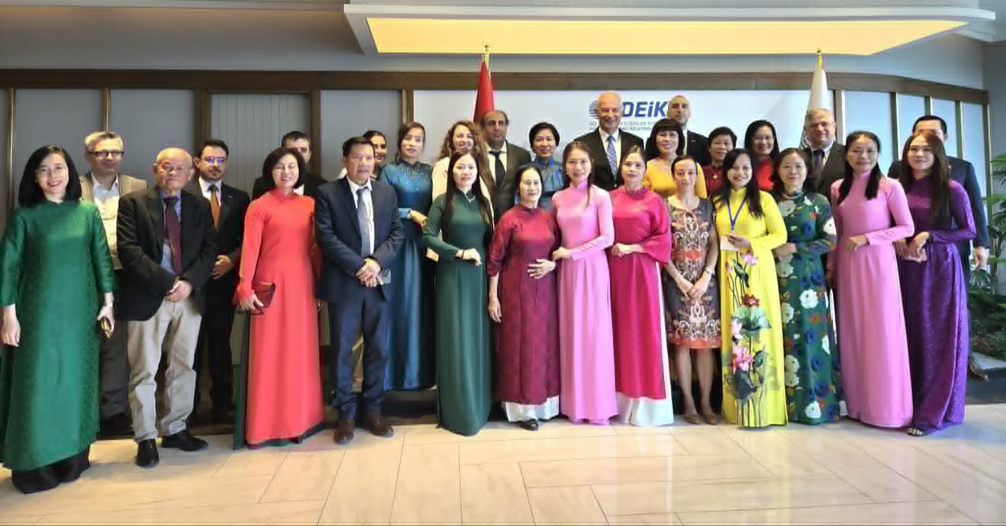 Kết nối kinh tế thương mại Việt Nam – Thổ Nhĩ Kỳ Kết nối kinh tế thương mại Việt Nam – Thổ Nhĩ Kỳ