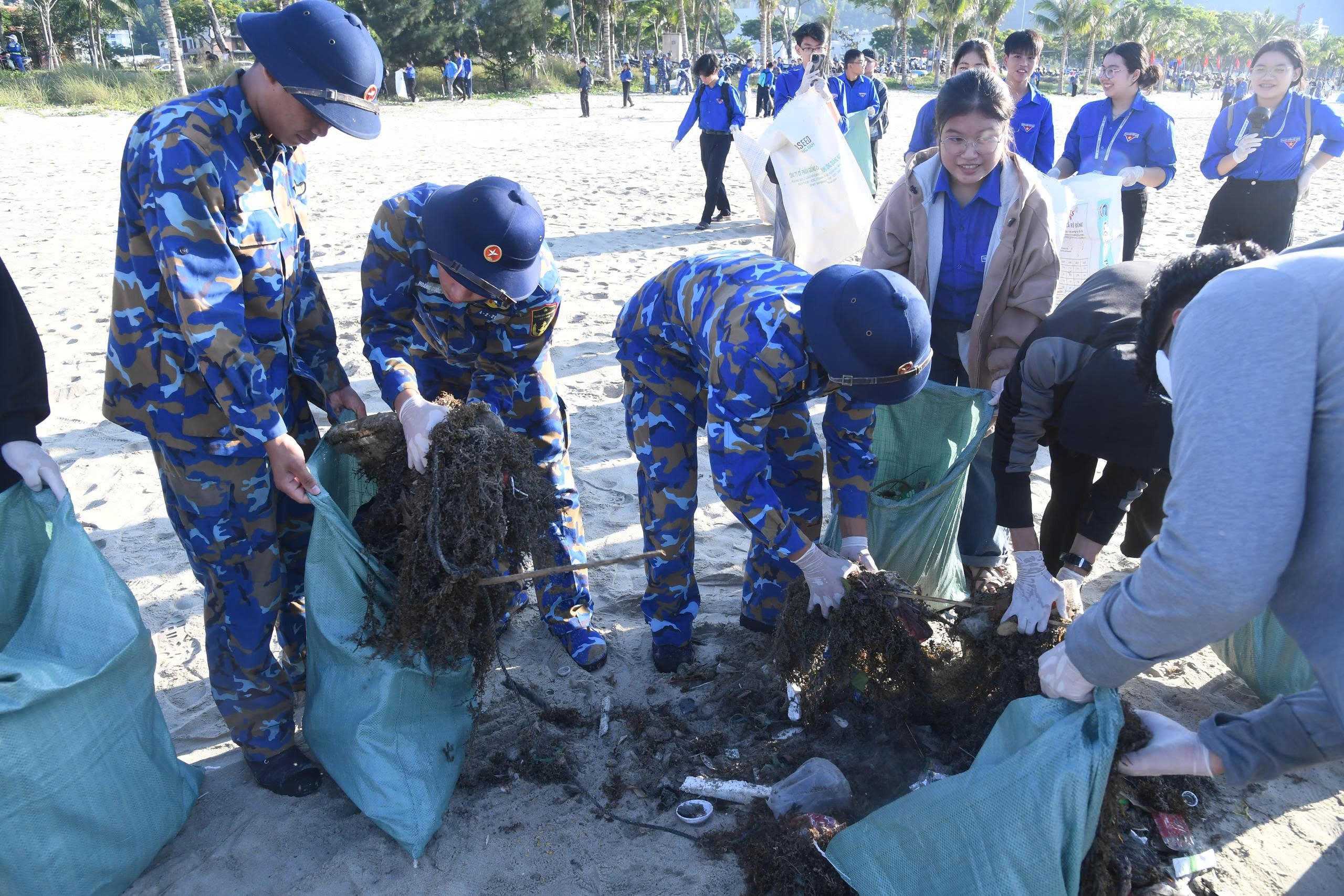Nhiều hoạt động thiết thực, ý nghĩa nâng cao nhận thức trong bảo vệ môi trường, bảo tồn tài nguyên biển, đảo Nhiều hoạt động thiết thực, ý nghĩa nâng cao nhận thức trong bảo vệ môi trường, bảo tồn tài nguyên biển, đảo