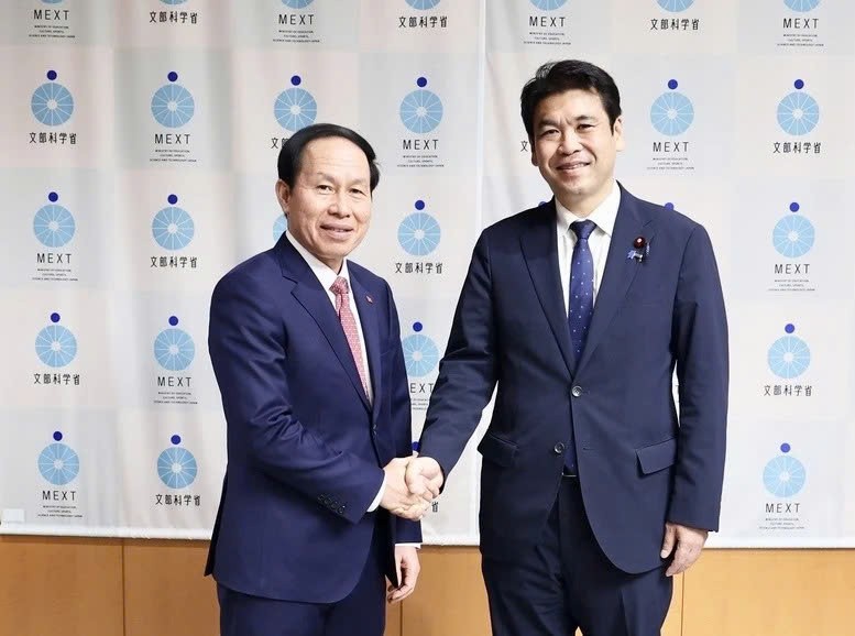 Phó Thủ tướng Lê Tiến Châu tiếp Bộ trưởng Bộ Giáo dục, Văn hóa, Thể thao, Khoa học và Công nghệ Nhật Bản. Ảnh: VGP/Thu Sa