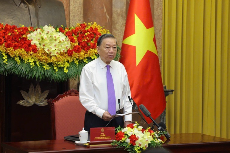 Tổng Bí thư, Chủ tịch nước Tô Lâm phát biểu tại buổi gặp mặt 100 tấm gương tiêu biểu trong Chương trình Phát biểu của Tổng Bí thư, Chủ tịch nước Tô Lâm tại buổi gặp mặt 100 tấm gương tiêu biểu của Chương trình