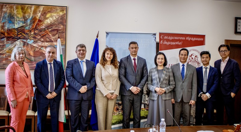 Việt Nam - Bulgaria thúc đẩy hợp tác trong lĩnh vực năng lượng hạt nhân Việt Nam - Bulgaria thúc đẩy hợp tác trong lĩnh vực năng lượng hạt nhân