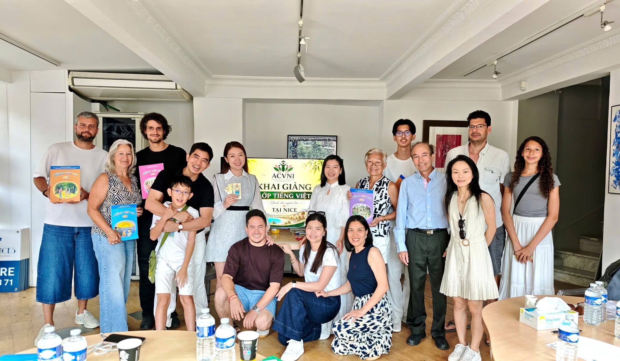 Khai giảng lớp học tiếng Việt dành cho người lớn đầu tiên tại Nice (Pháp)