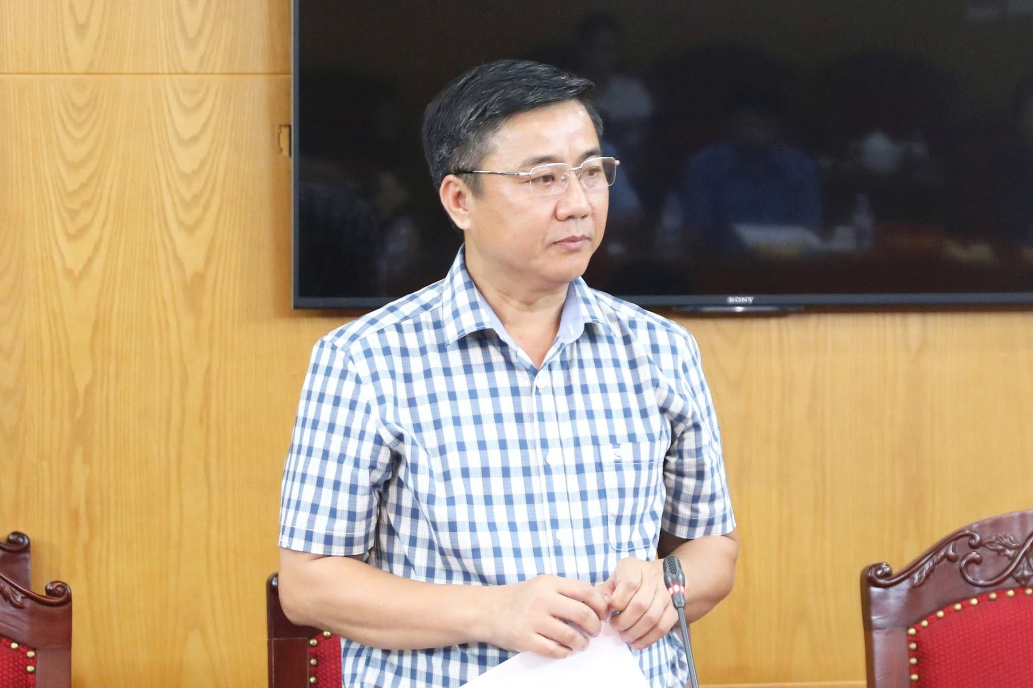 Ông Phạm Hồng Thanh - Trưởng Phòng Tổng hợp - Thư ký, Văn phòng Cơ quan UBTƯ MTTQ Việt Nam, Chủ nhiệm đề tài phát biểu Ông Phạm Hồng Thanh - Trưởng Phòng Tổng hợp - Thư ký, Văn phòng Cơ quan UBTƯ MTTQ Việt Nam, Chủ nhiệm đề tài phát biểu