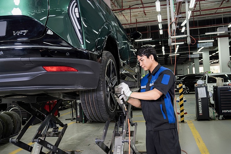 Chủ xe VinFast: “Đi đâu cũng yên tâm vì xưởng dịch vụ có mặt khắp nơi”