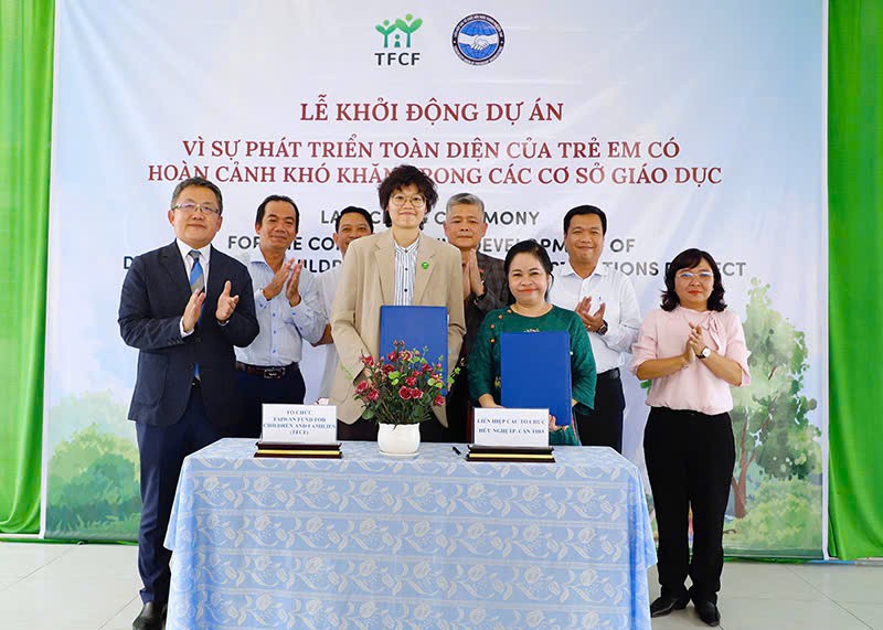 Dấu ấn 35 năm - Cầu nối hữu nghị, hợp tác và phát triển.
