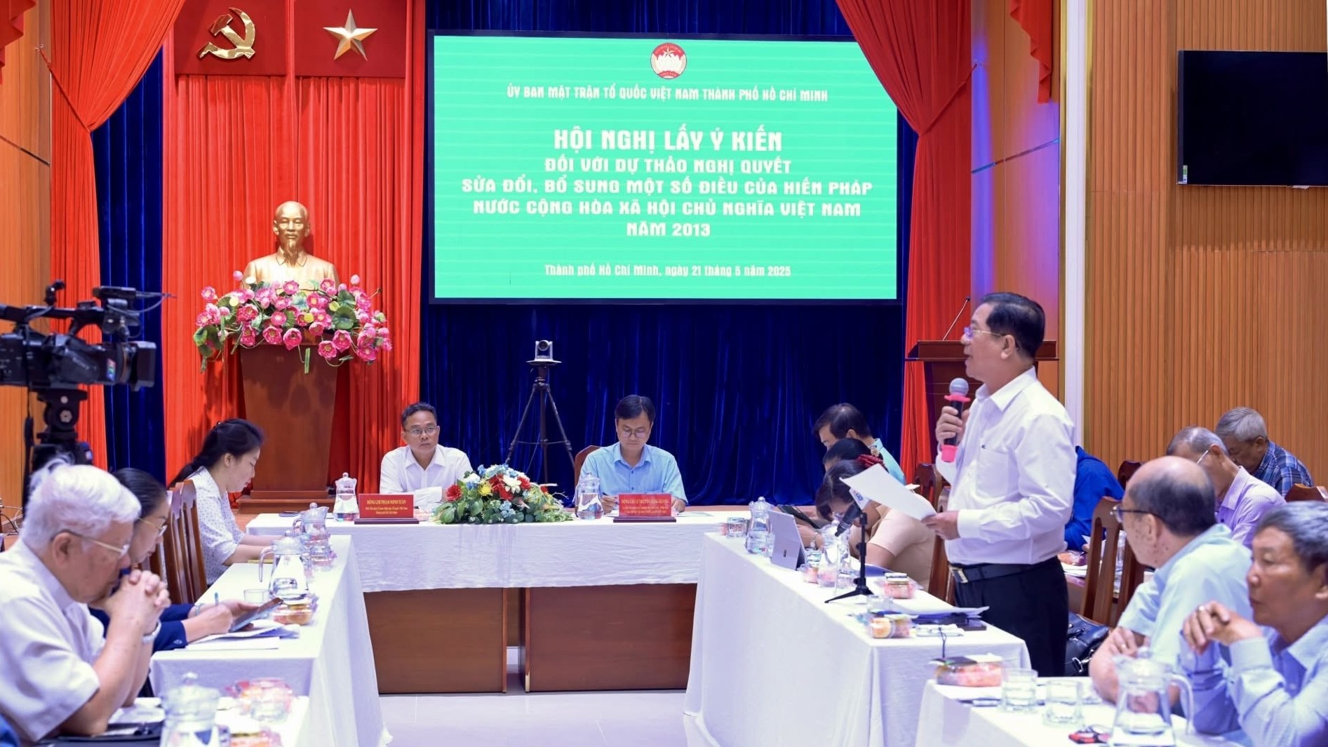 13 năm mở rộng các kênh để người dân tham gia góp ý, giám sát