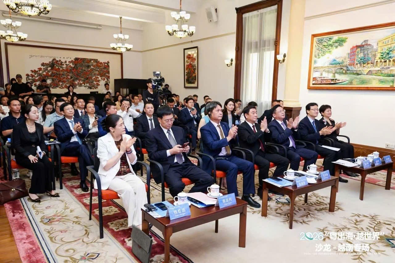 Giới thiệu môi trường đầu tư, kinh doanh Việt Nam và kết nối doanh nghiệp Việt- Trung