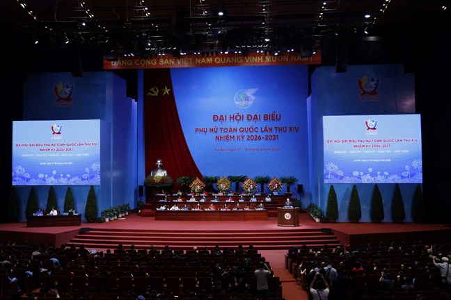 Chủ tịch Quốc hội Trần Thanh Mẫn: Phụ nữ Việt Nam tiếp tục đóng góp cho sự phát triển nhanh và bền vững của đất nước trong kỷ nguyên mới Chủ tịch Quốc hội Trần Thanh Mẫn: Phụ nữ Việt Nam tiếp tục đóng góp cho sự phát triển nhanh và bền vững của đất nước trong kỷ nguyên mới