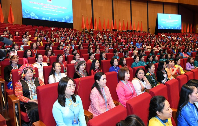 Chủ tịch Quốc hội Trần Thanh Mẫn: Phụ nữ Việt Nam tiếp tục đóng góp cho sự phát triển nhanh và bền vững của đất nước trong kỷ nguyên mới Chủ tịch Quốc hội Trần Thanh Mẫn: Phụ nữ Việt Nam tiếp tục đóng góp cho sự phát triển nhanh và bền vững của đất nước trong kỷ nguyên mới