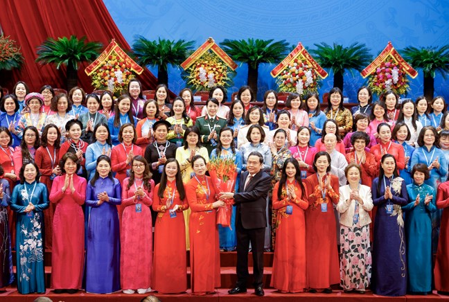Chủ tịch Quốc hội Trần Thanh Mẫn: Phụ nữ Việt Nam tiếp tục đóng góp cho sự phát triển nhanh và bền vững của đất nước trong kỷ nguyên mới Chủ tịch Quốc hội Trần Thanh Mẫn: Phụ nữ Việt Nam tiếp tục đóng góp cho sự phát triển nhanh và bền vững của đất nước trong kỷ nguyên mới