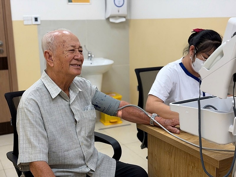 2.000 người dân Cần Thơ tham gia chương trình khám sức khỏe toàn dân của Vinmec