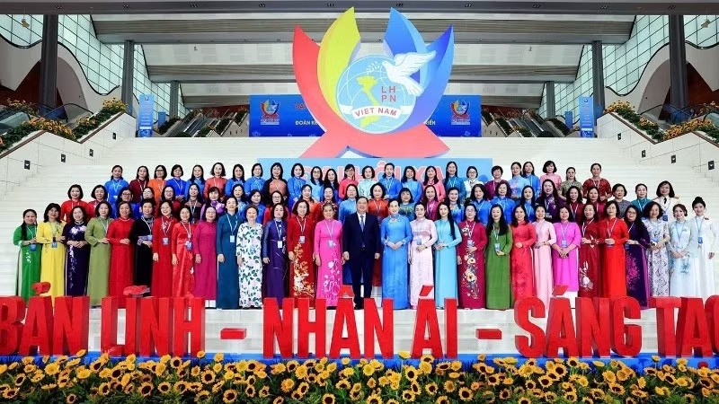 Phụ nữ Việt Nam hướng tới vai trò động lực phát triển trong giai đoạn mới
