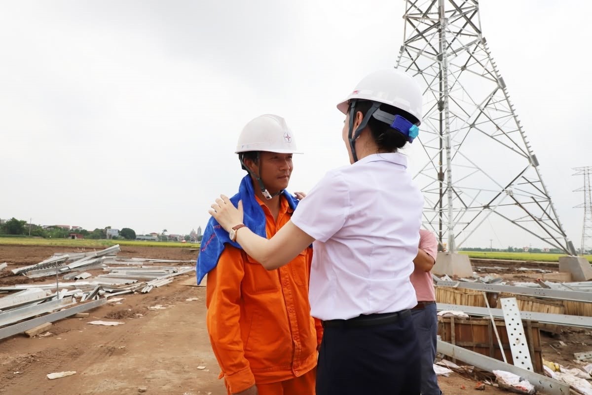Đồng chí Đỗ Nguyệt Ánh được tín nhiệm bầu vào Ban Chấp hành Trung ương Hội Liên hiệp Phụ nữ Việt Nam khóa XIV Đồng chí Đỗ Nguyệt Ánh được tín nhiệm bầu vào Ban Chấp hành Trung ương Hội Liên hiệp Phụ nữ Việt Nam khóa XIV