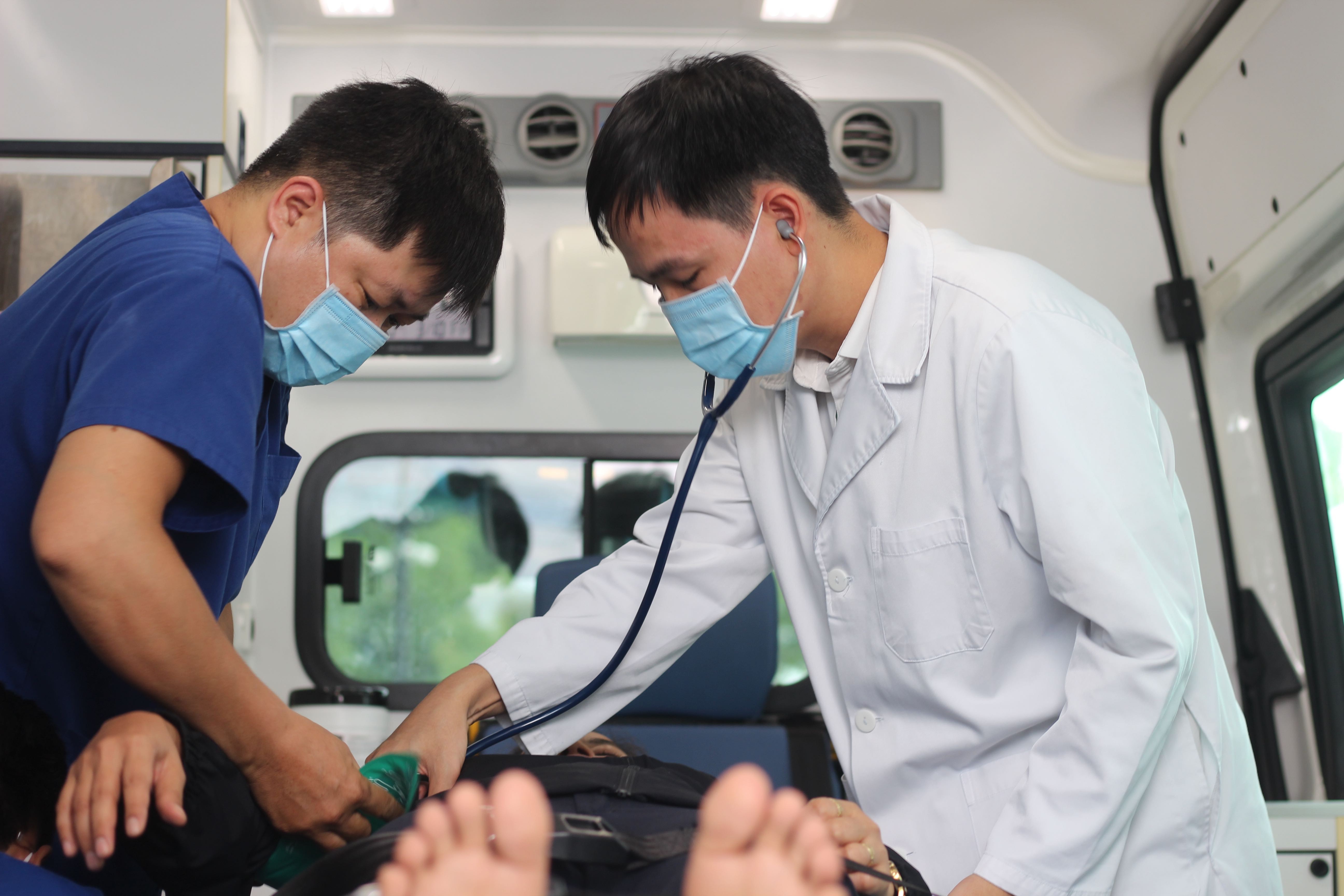 Vinmec Phú Quốc cứu sống cụ bà 92 tuổi mắc nhiễm khuẩn huyết, suy hô hấp cấp nguy kịch