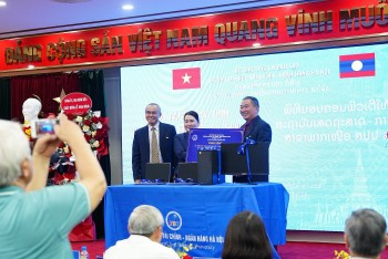 Bồi dưỡng kinh nghiệm quản trị doanh nghiệp nhà nước cho cán bộ Lào