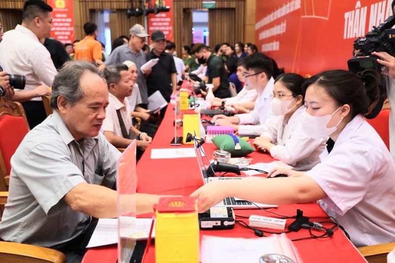 Phó Thủ tướng Phạm Thị Thanh Trà phát động cao điểm thu nhận ADN, mở thêm cơ hội xác định danh tính liệt sĩ