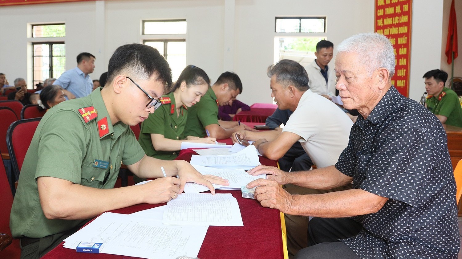 Khẩn trương thu nhận ADN thân nhân liệt sĩ