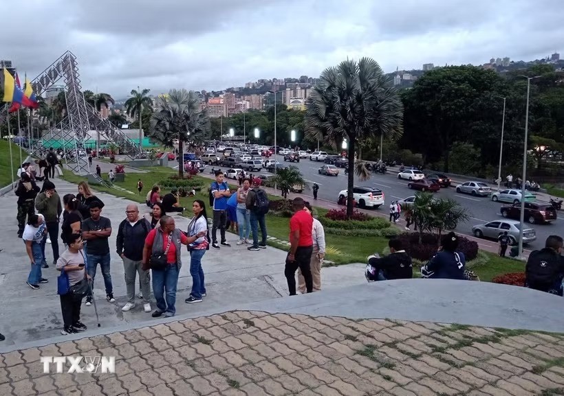 Động đất tại Venezuela: Ít nhất 32 người thiệt mạng, khoảng 700 người bị thương Động đất tại Venezuela: Ít nhất 32 người thiệt mạng, khoảng 700 người bị thương