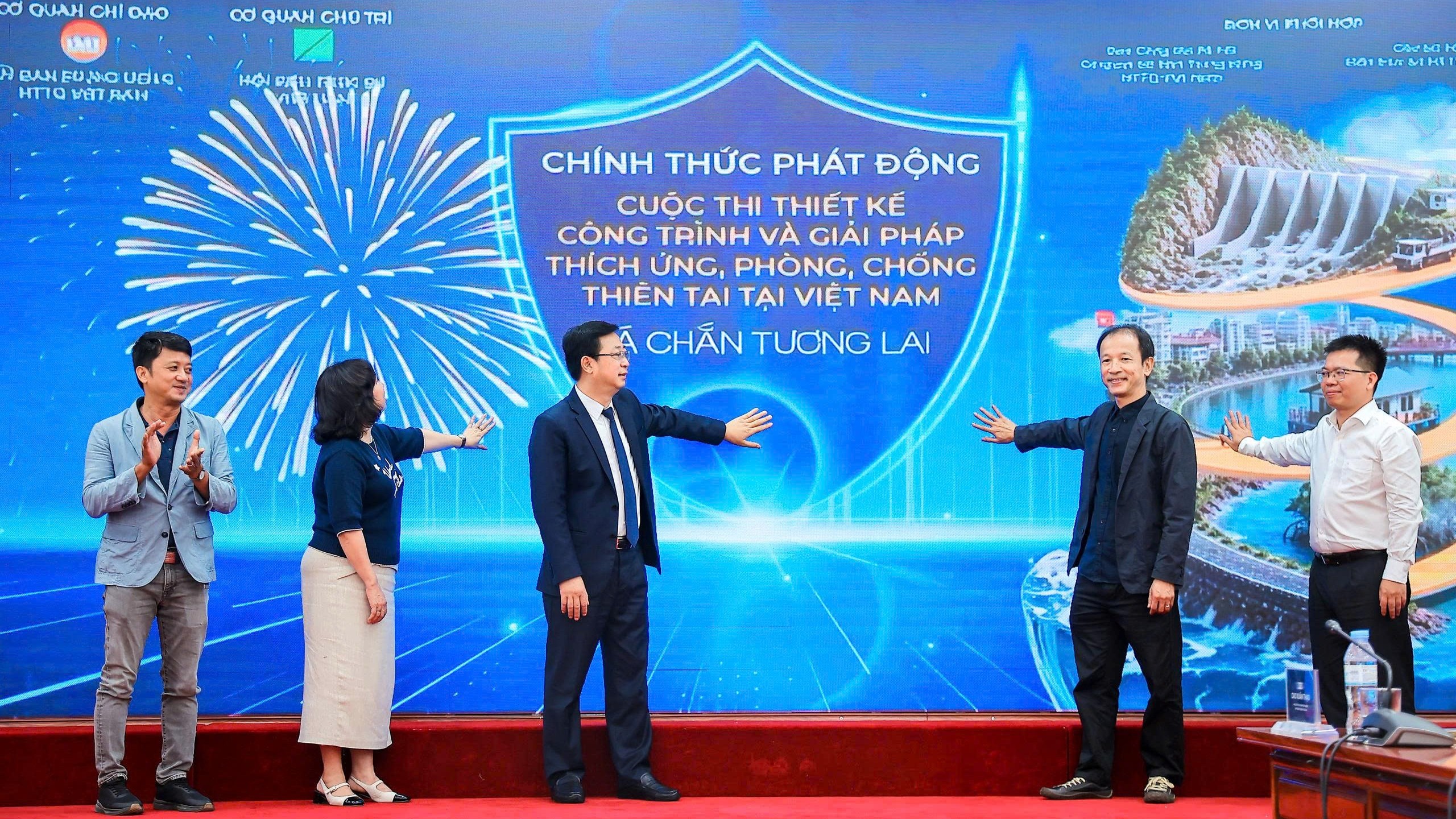 Phát động Cuộc thi "Thiết kế công trình và giải pháp thích ứng, phòng, chống thiên tai tại Việt Nam"