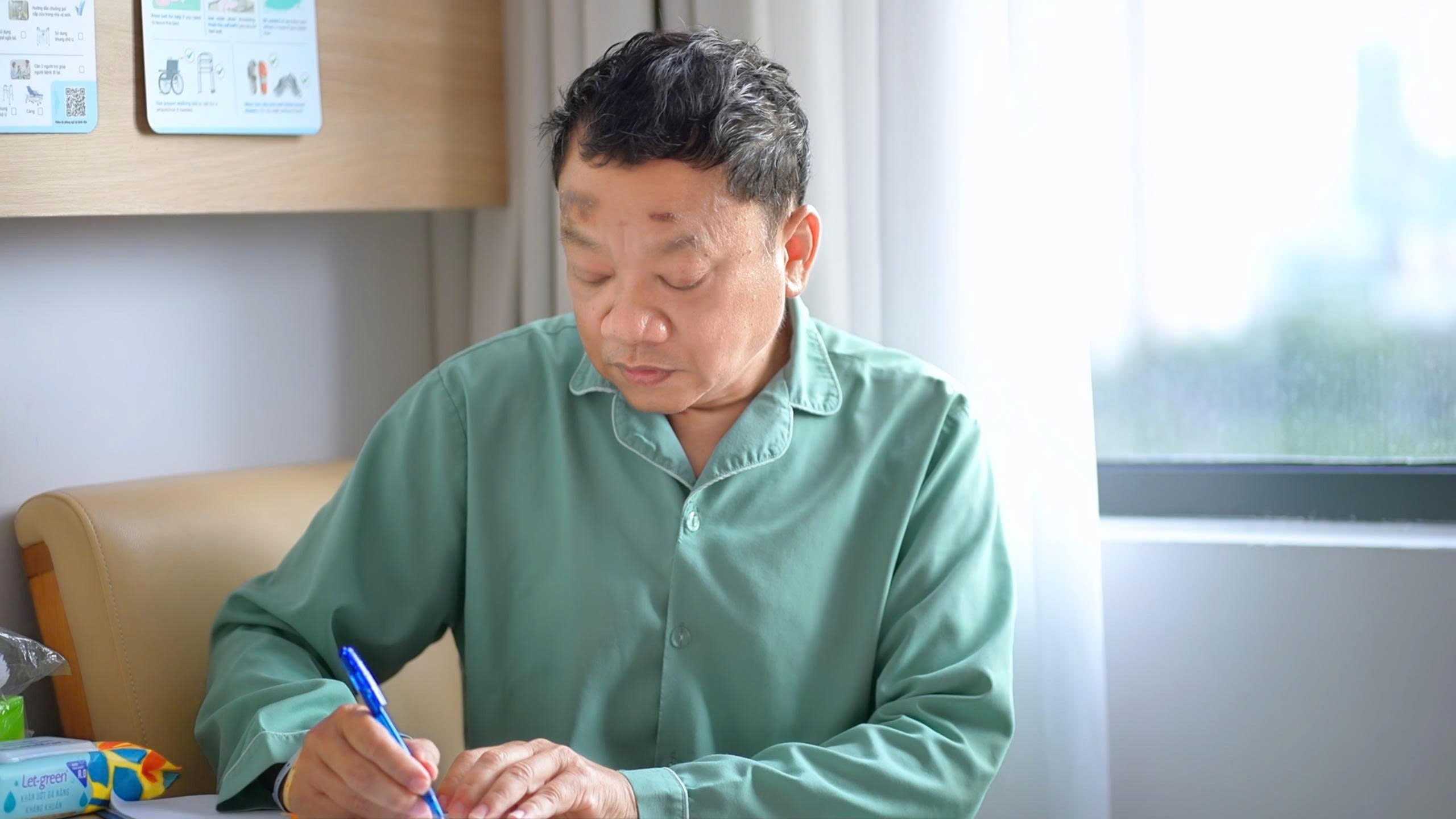 Chỉ 2 ngày sau phẫu thuật, khả năng vận động được cải thiện, bệnh nhân trở lại các sinh hoạt bình thường. Chỉ 2 ngày sau phẫu thuật, khả năng vận động được cải thiện, bệnh nhân trở lại các sinh hoạt bình thường.