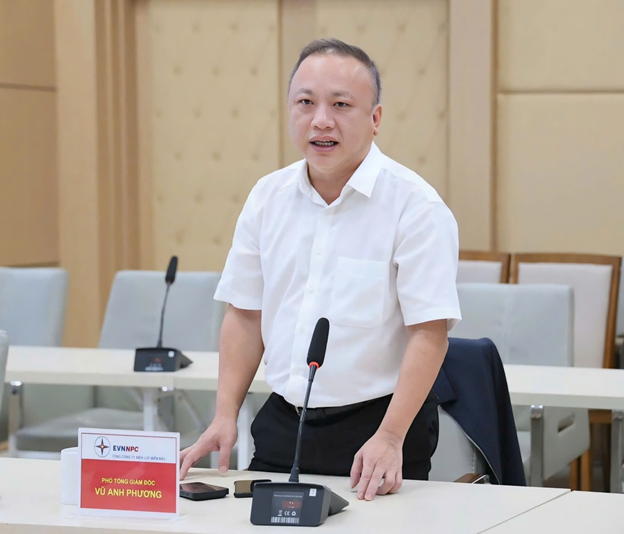 Phó Tổng giám đốc EVNNPC Vũ Anh Phương chia sẻ, các nhà máy thủy điện nhỏ đấu nối vào lưới điện phân phối là nguồn điện tại chỗ quan trọng, góp phần bảo đảm cung ứng điện an toàn, ổn định cho miền Bắc, đặc biệt trong các thời điểm phụ tải tăng cao