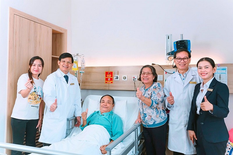 Vinmec Central Park phẫu thuật nội soi cắt gan thành công cho bệnh nhân Campuchia mắc ung thư