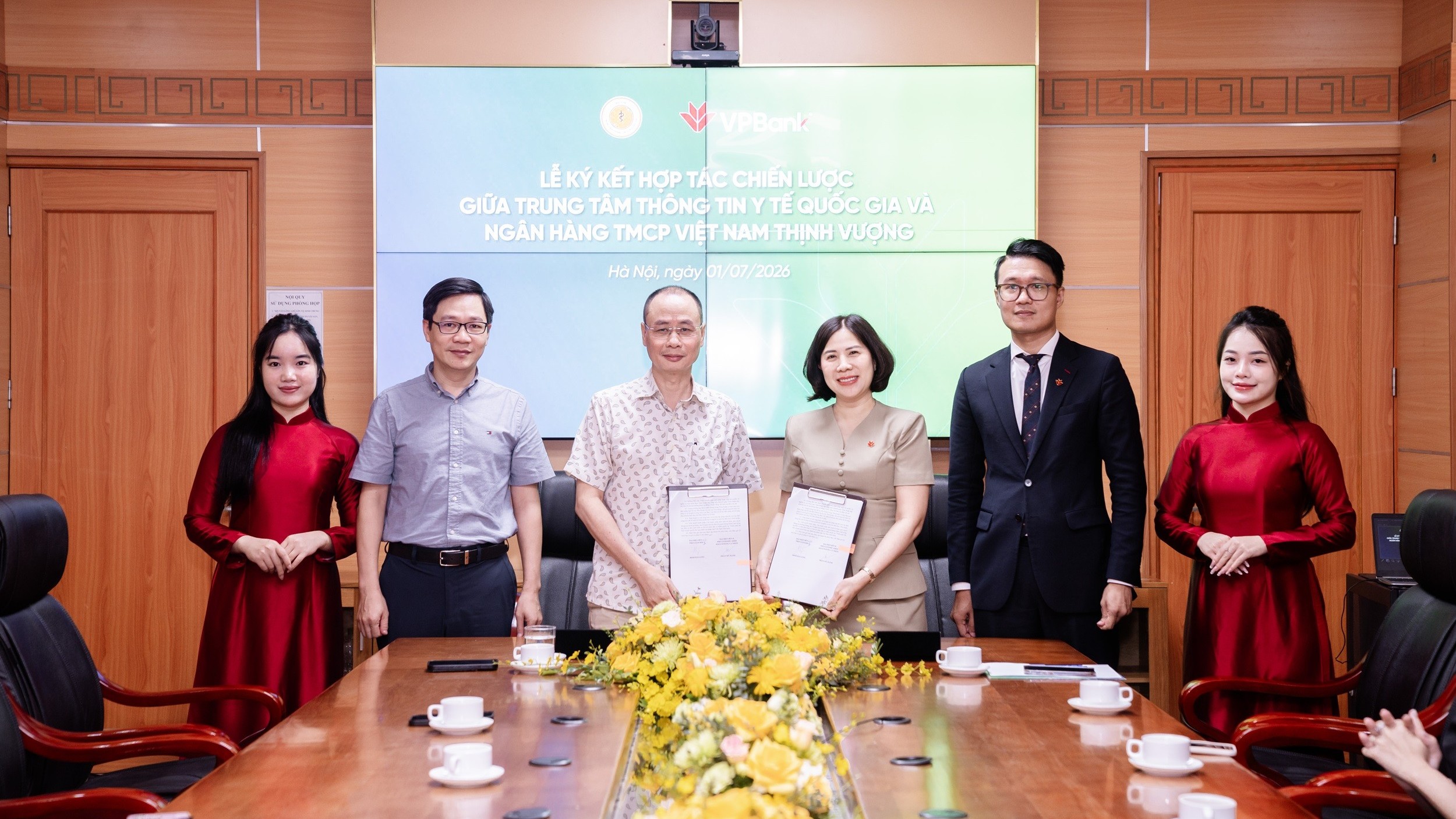 VPBank và Trung tâm Thông tin Y tế Quốc gia hợp tác thúc đẩy chuyển đổi số
