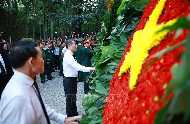 Thủ tướng Lê Minh Hưng: Tìm kiếm hài cốt các anh hùng, liệt sĩ bằng tấm lòng tri ân và tinh thần trách nhiệm cao nhất Chú thích ảnh