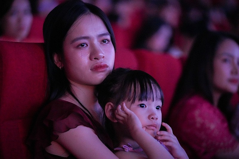 Chuyên gia: “Đất Nước Thiên Hùng Ca” góp lời giải cho bài toán xây dựng “quyền lực mềm” của Việt Nam Chuyên gia: “Đất Nước Thiên Hùng Ca” góp lời giải cho bài toán xây dựng “quyền lực mềm” của Việt Nam