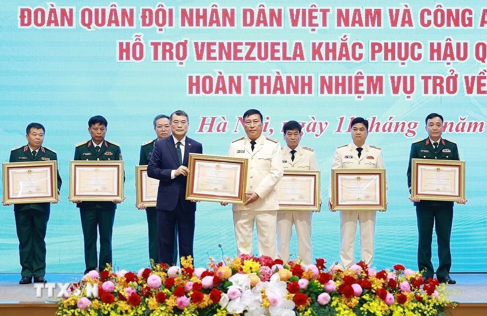 Thủ tướng: Xây dựng lực lượng cứu nạn, cứu hộ quốc tế tinh nhuệ, chuyên nghiệp