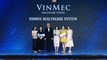 Vinmec “lập hat-trick” tại HR Asia Awards, khẳng định chiến lược lấy con người làm gốc