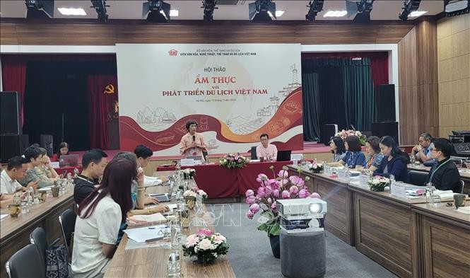 hội thảo “Ẩm thực với phát triển du lịch Việt Nam”. hội thảo “Ẩm thực với phát triển du lịch Việt Nam”.