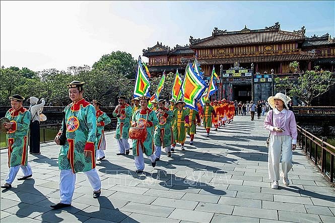 Khắc phục những 'khoảng trống' để văn hóa tạo đột phá Khắc phục những 'khoảng trống' để văn hóa tạo đột phá