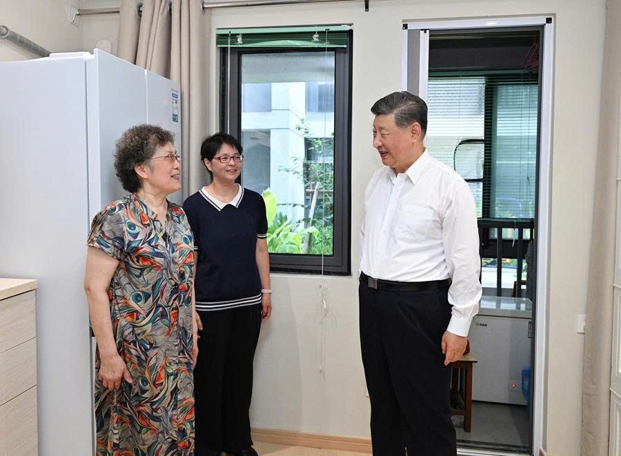 Tổng Bí thư, Chủ tịch nước Trung Quốc Tập Cận Bình khảo sát tại Thượng Hải Tổng Bí thư, Chủ tịch nước Trung Quốc Tập Cận Bình khảo sát tại Thượng Hải