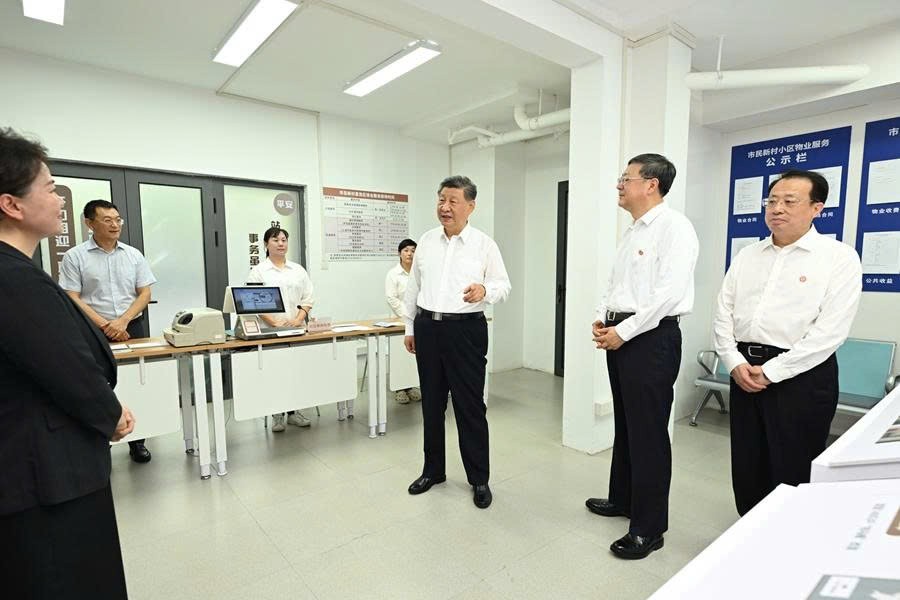 Tổng Bí thư, Chủ tịch nước Trung Quốc Tập Cận Bình khảo sát tại Thượng Hải Tổng Bí thư, Chủ tịch nước Trung Quốc Tập Cận Bình khảo sát tại Thượng Hải