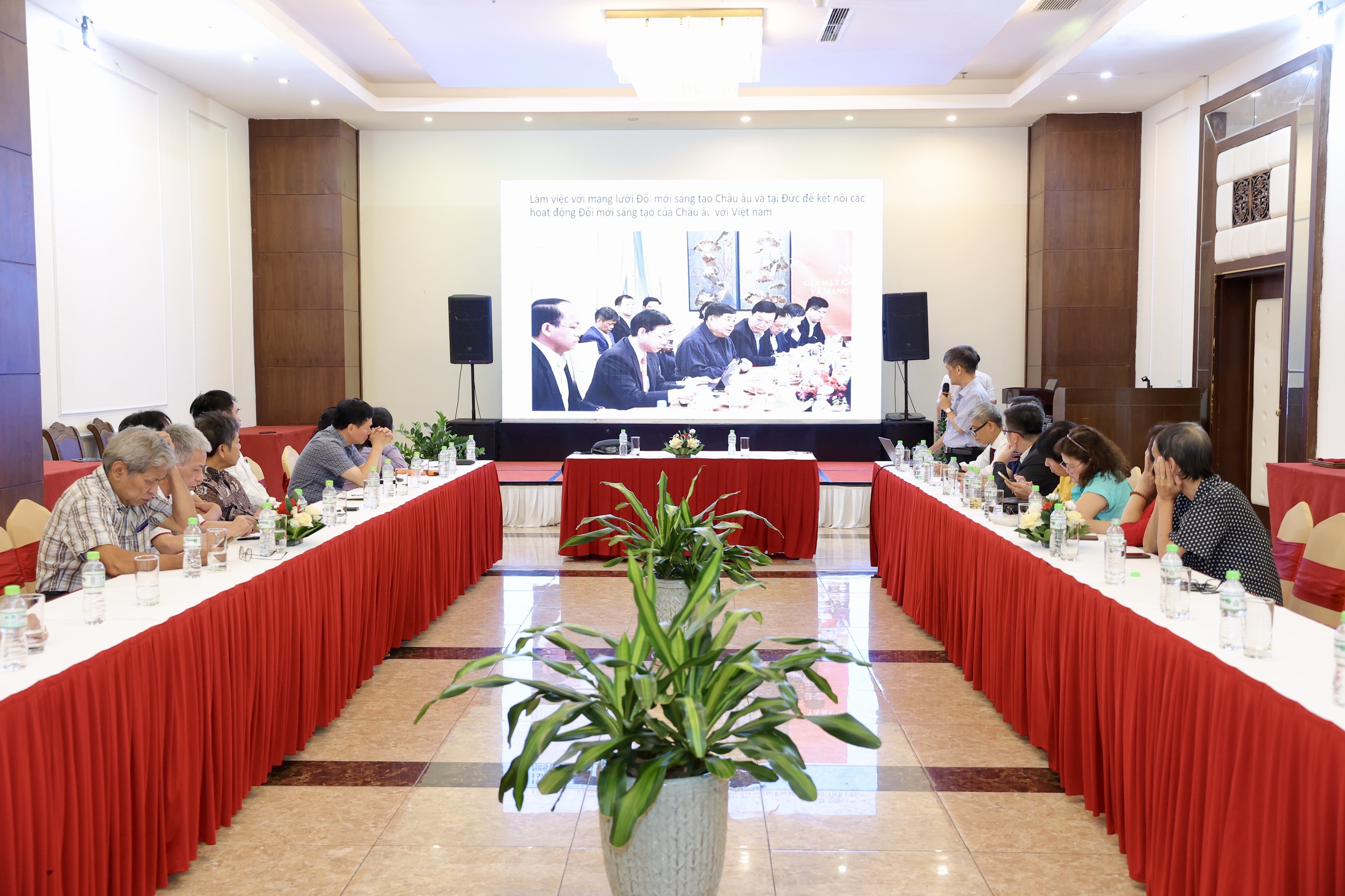 Hướng tới ký thỏa thuận hợp tác, thúc đẩy giao lưu nhân dân Việt Nam - Đức