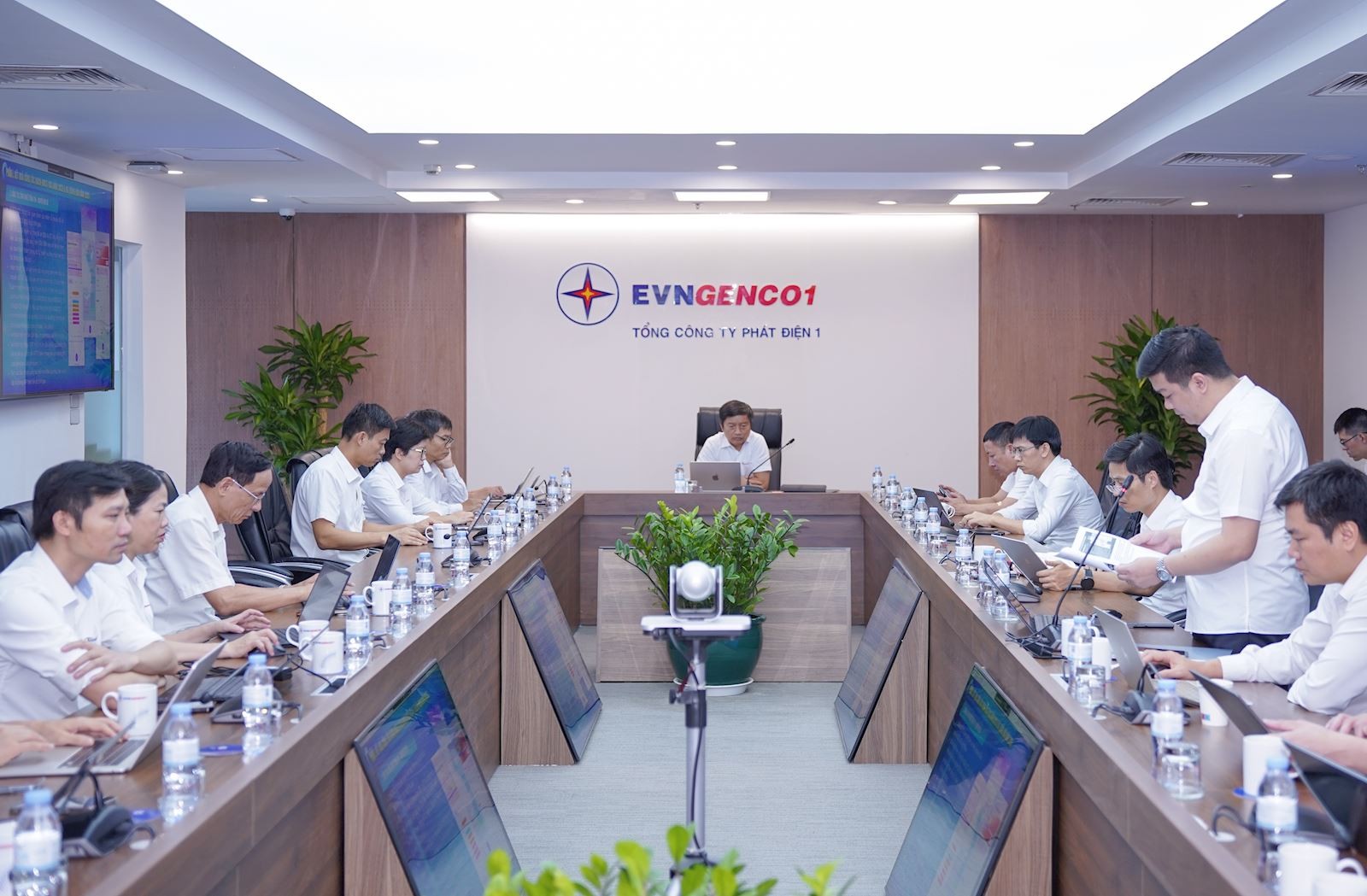 Đại diện Ban Khoa học công nghệ và Đổi mới sáng tạo EVNGENCO1 báo cáo kết quả triển khai các nhiệm vụ khoa học công nghệ, đổi mới sáng tạo và chuyển đổi số tại Phiên họp Đại diện Ban Khoa học công nghệ và Đổi mới sáng tạo EVNGENCO1 báo cáo kết quả triển khai các nhiệm vụ khoa học công nghệ, đổi mới sáng tạo và chuyển đổi số tại Phiên họp