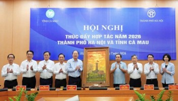 Hà Nội - Cà Mau: Mở rộng hợp tác trên nền tảng gắn bó, nghĩa tình