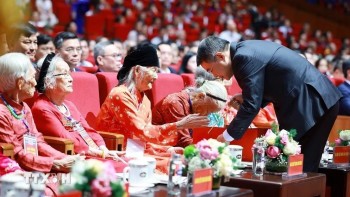 Thủ tướng: Chăm lo người có công với cách mạng là chủ trương nhất quán, thể hiện tính nhân văn sâu sắc