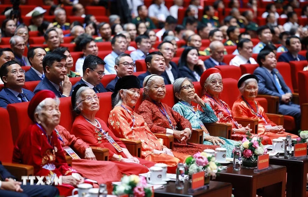 Các Mẹ Việt Nam Anh hùng dự Hội nghị Tri ân người có công với cách mạng toàn quốc năm 2026. (Ảnh: Dương Giang/TTXVN) Các Mẹ Việt Nam Anh hùng dự Hội nghị Tri ân người có công với cách mạng toàn quốc năm 2026. (Ảnh: Dương Giang/TTXVN)