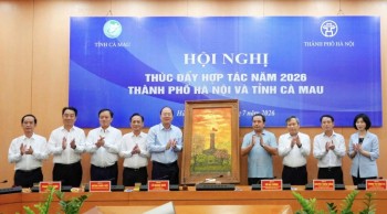 Hà Nội - Cà Mau: Mở rộng hợp tác trên nền tảng gắn bó, nghĩa tình