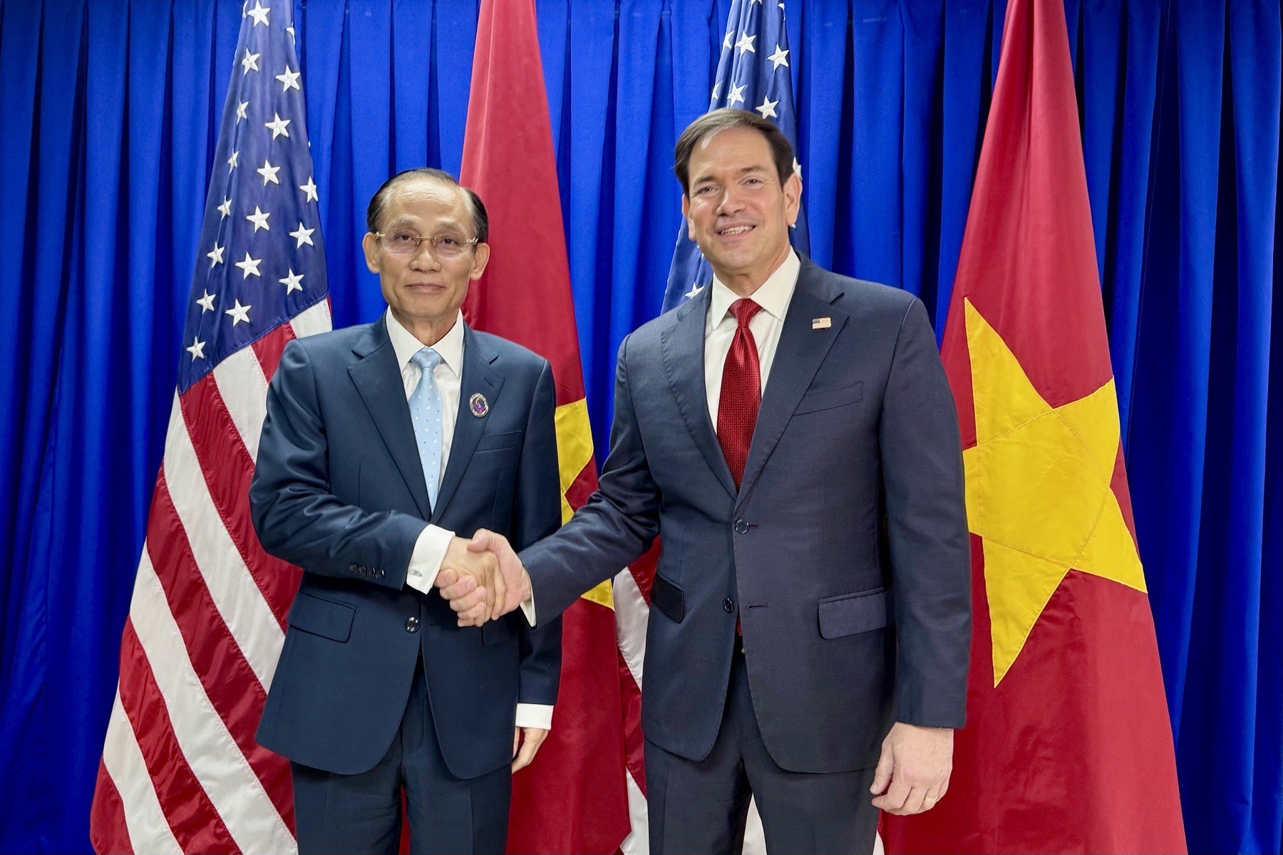 Bộ trưởng ngoại giao Việt Nam Lê Hoài Trung và Ngoại trưởng Hoa Kỳ Marco Rubio tại cuộc gặp. (Ảnh: Bộ Ngoại giao) Bộ trưởng ngoại giao Việt Nam Lê Hoài Trung và Ngoại trưởng Hoa Kỳ Marco Rubio tại cuộc gặp. (Ảnh: Bộ Ngoại giao)