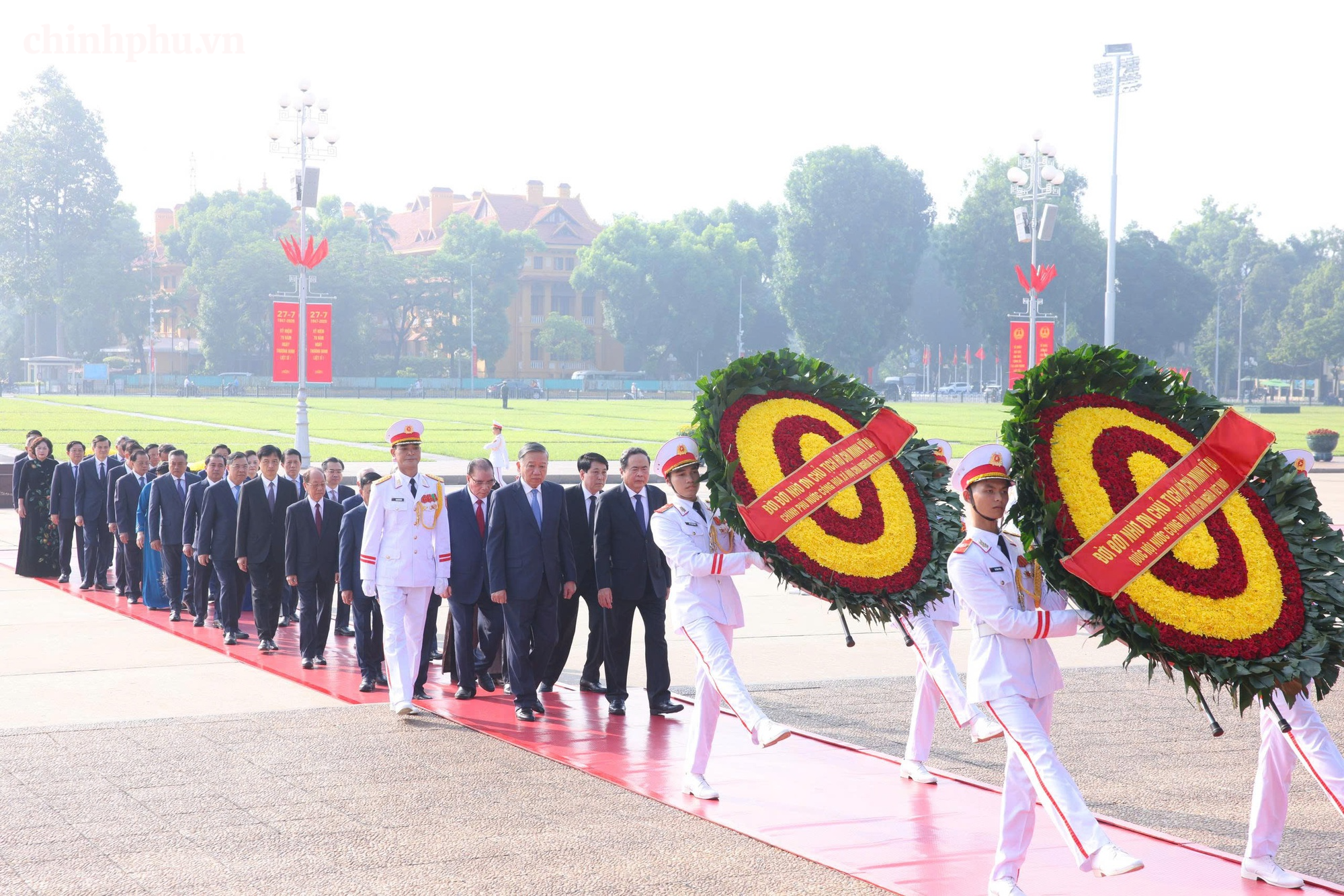 79 năm Ngày Thương binh-Liệt sĩ: Lãnh đạo Đảng, Nhà nước tưởng niệm các Anh hùng liệt sĩ và viếng Chủ tịch Hồ Chí Minh