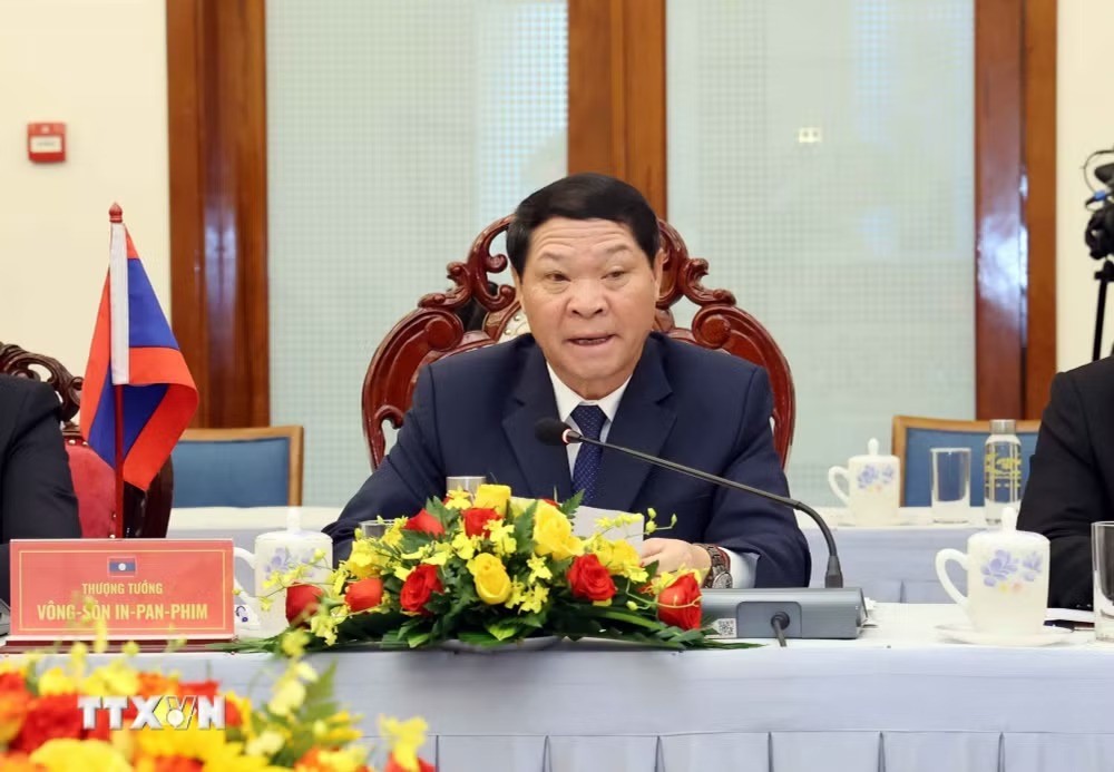 Thượng tướng Vongsone Inpanphim, Bí thư Trung ương Đảng, Thứ trưởng Bộ Quốc phòng, Chủ nhiệm Tổng cục Chính trị Quân đội Nhân dân Lào, Trưởng ban Ban Công tác đặc biệt Chính phủ Lào, dự Kỳ họp. (Ảnh: Xuân Khu/TTXVN) Thượng tướng Vongsone Inpanphim, Bí thư Trung ương Đảng, Thứ trưởng Bộ Quốc phòng, Chủ nhiệm Tổng cục Chính trị Quân đội Nhân dân Lào, Trưởng ban Ban Công tác đặc biệt Chính phủ Lào, dự Kỳ họp. (Ảnh: Xuân Khu/TTXVN)