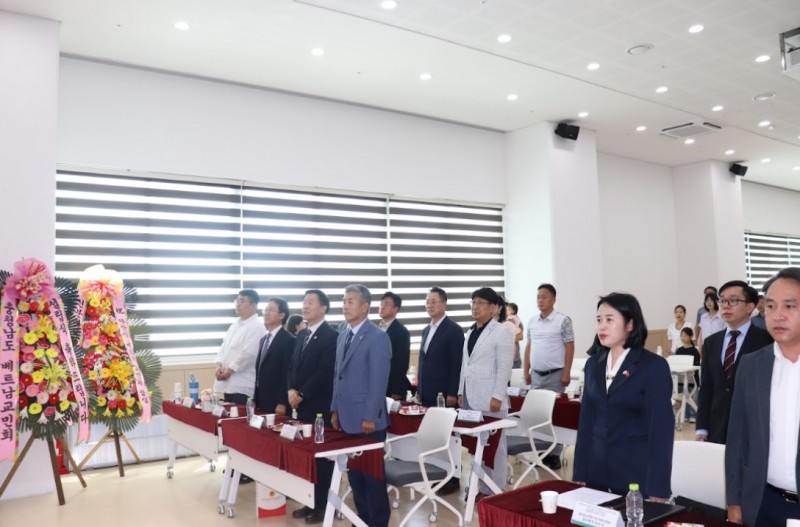 Ra mắt Hội Người Việt Nam tại thành phố Asan (Hàn Quốc)