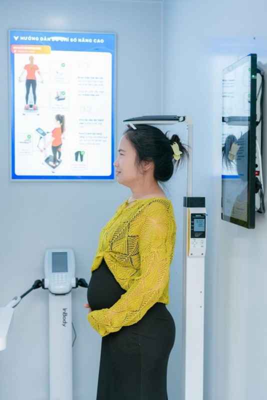 Tiện ích số đến gần hơn với cộng đồng qua Trạm Công dân số đầu tiên ở phố đi bộ Nguyễn Huệ
